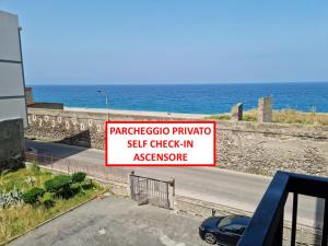 obrázek - [ FRONTE MARE - PARCHEGGIO PRIVATO - LAVATRICE - WIFI ]