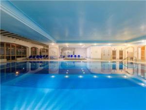 Remarkable 2 Bedroom Land View, Free Airport Transfers