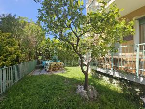 Apartment mit 1 Schlafzimmer und Garten