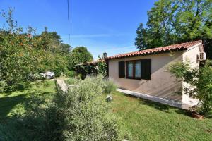House Ariella