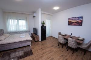 Exclusive 3 Apartment