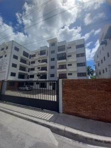 Apartamento con agua caliente para 9 personas