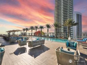 Insane Ocean View Balcony - Beachfront Resort - Pools