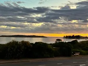 Beachfront Marshmallow - Hayborough