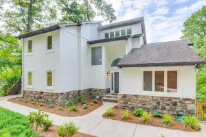 2-Story Deck Waterfront Lake Lure Home! - Mill Spring