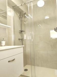 Apartments with parking space Pirovac, Sibenik - 23285