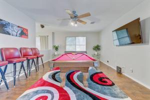 Modern Spacious 6Bedroom and 3andhalf Bathroom Home with Pool Table and BBQ - Ubytování bez kategorie ve městě Cedar Park