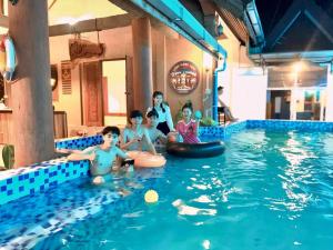 Vangvieng Pool House Hotel