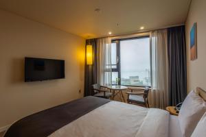 Phòng Đôi Cao Cấp (Superior Double Room)