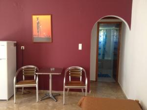 Spacious Apartment Garden View Partial Seaview