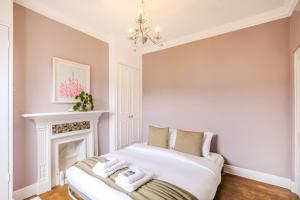Peaceful multilevel 2BR flat with Garden in Fulham