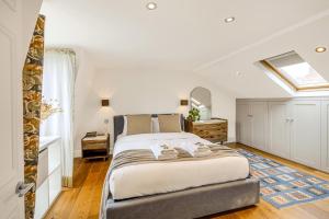 Peaceful multilevel 2BR flat with Garden in Fulham