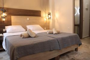 The Stonehouse at the Harbor