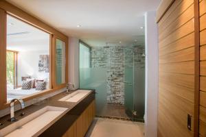 Luxury 7 Bedroom Villa In Layan