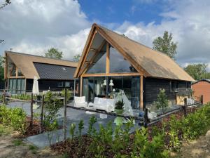 Luxury holiday Thatched House In Baarle-Nassau