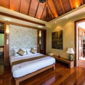 Beautiful 6 Bedroom Villa For Rent In Surin Hill