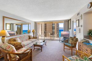 Royal Kahana 815- Surrounding Island & Ocean View Paradise Condo