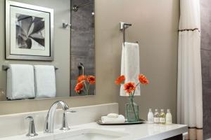 Standard Double Room room in Meadowbrook Inn