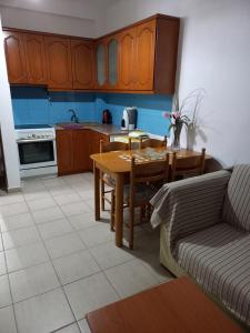 Popi Rooms