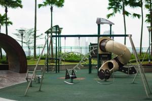 3BR Seaside Condo Johor Bahru 8-12pax