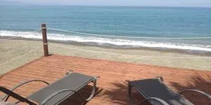 Uniquely located on the beach - Yialia