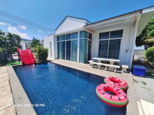 Beachtown Cha-Am Private Poolvilla from beach 2km