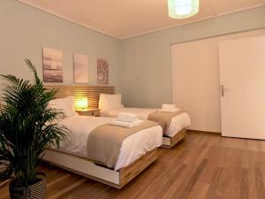 Vouliagmeni Seaside Luxury Home