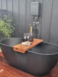 Bach22 Rustic Romantic getaway - Omokoroa