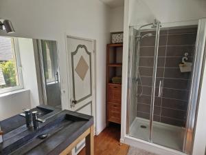 Maisons de vacances La Maison des Soeurs - Maison de charme du 18 eme siecle - Logement entier : photos des chambres
