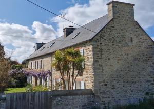 Maisons de vacances La Maison des Soeurs - Maison de charme du 18 eme siecle - Logement entier : Maison 6 Chambres