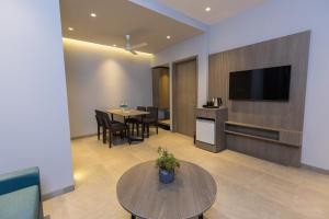 The Augusta Club & Resort