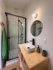 Charmant studio avec terrasse 15m2 fraîchement rénové
