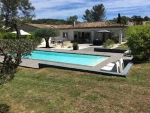 Villa au coeur de la pinède avec piscine privée - 蒙费列叙尔莱