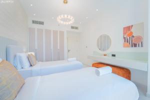 JBR Amwaj 4 , Upgraded Sea and Ain Dubai Views, 2m walk to Beach By Gardenia Suitse