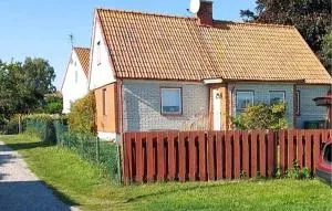 3 Bedroom Lovely Home In Skillinge - Borrby