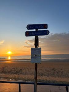 Beach Retreat with Hot Tub Sleeps 8