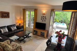Villas Grande Villa avec Spa 10m2 : photos des chambres