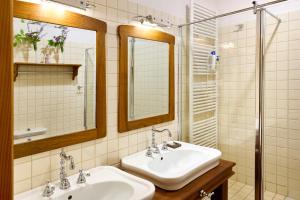 Four-Bedroom Villa Bajer