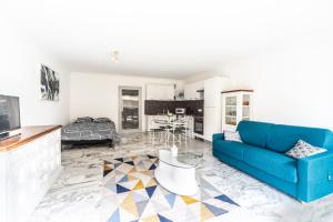 Grand studio centre-ville cannes aperçu mer