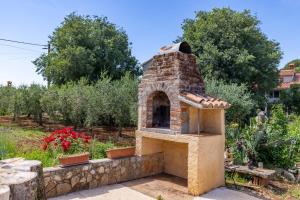 Nice apartment Mariza - quiet location!