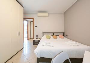 Penthouse in Milan - 2 terraces and Netflix