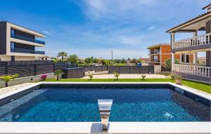 1 Bedroom Stunning Apartment In Medulin