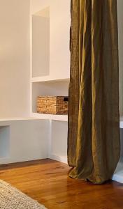 Chambre dans maison de ville avec piscine et garage en centre ville