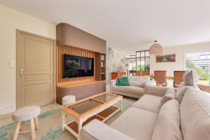 Maisons de vacances Maison de pierre pour 8 avec beau jardin : photos des chambres