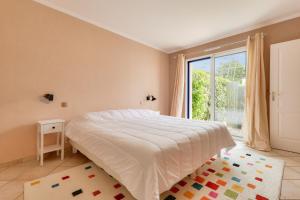 Maisons de vacances Maison de pierre pour 8 avec beau jardin : photos des chambres