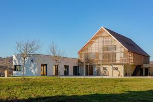 WINERY AND APARTMENTS MAROF