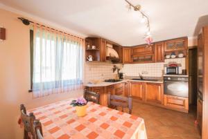 Villa Loreta, a beautiful and cozy villa minutes away from the sea