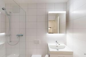 Modern studio - Sun 5