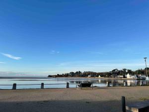 Maisons de vacances Maison grande terrasse vue mer - Plage et GR34 a 400m : photos des chambres