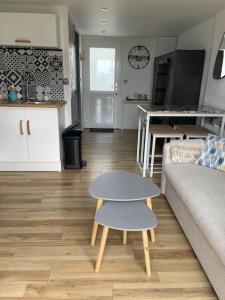 Maisons de vacances Maison grande terrasse vue mer - Plage et GR34 a 400m : photos des chambres